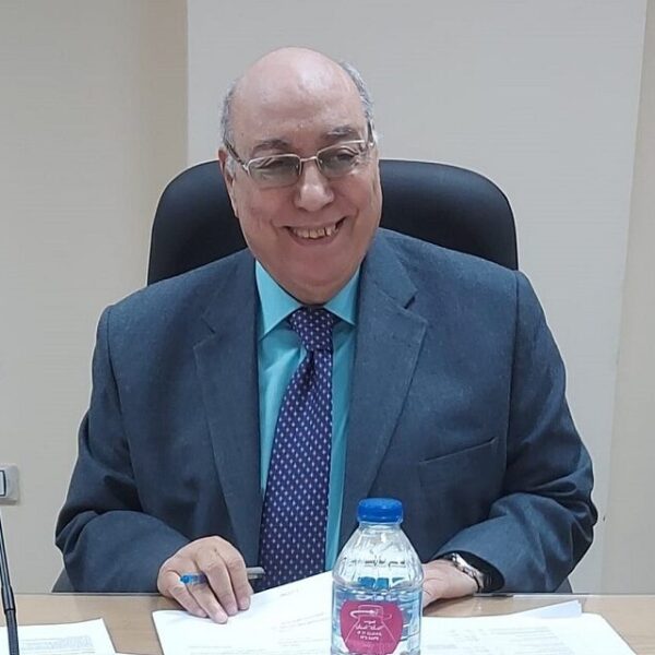 ماذا تعرف عن العالم الدكتور محمد عبدالمجيد رئيس لجنة المبيدات بوزارة الزراعة؟