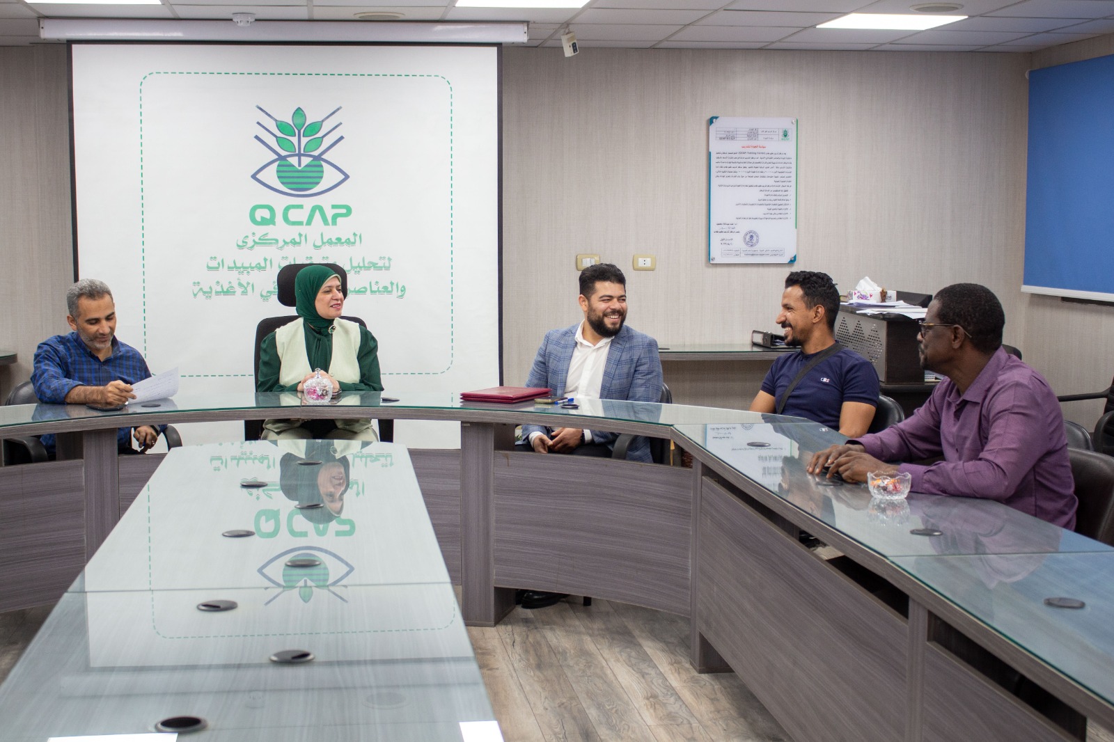 د هند عبداللاه مدير معمل متبقيات المبيدات تختتم برنامج تدريبي للكشف عن الملوثات في الأغذية